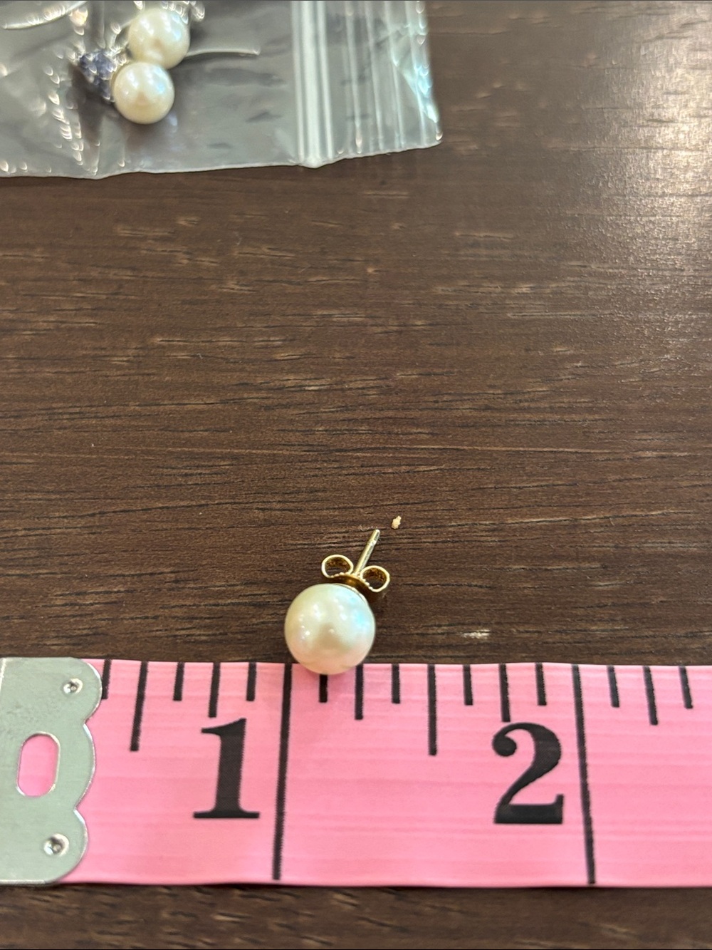 8mm pearl studs. - Picture 2 of 2